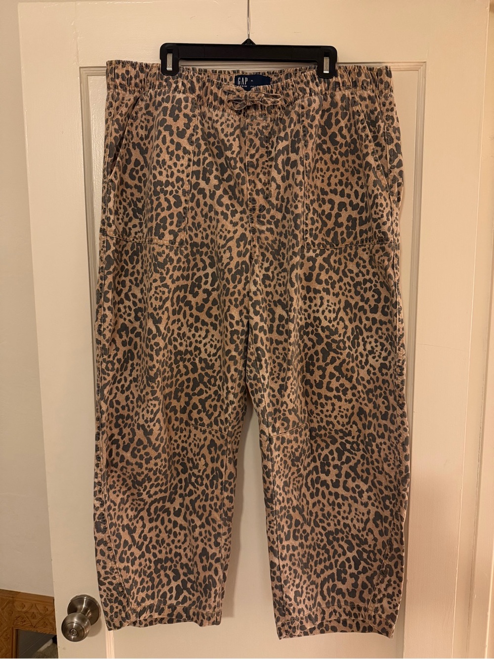 GAP Women’s Animal Print Relaxed Pants in Tan/Black